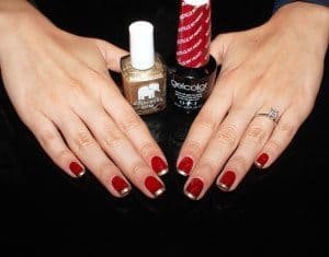 Nails Red